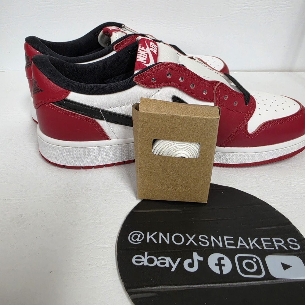 Air Jordan 1 Retro Low OG Chicago 2025 HQ6999-600 Grade School Size 5.5y - Picture 7 of 8